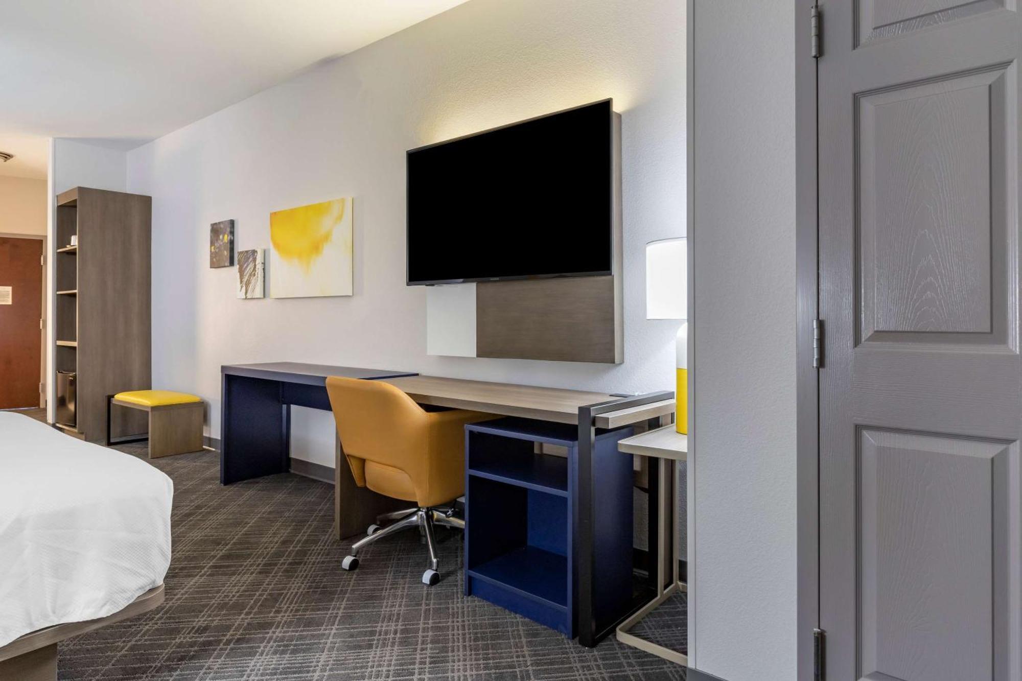 Comfort Suites Натчиточес Экстерьер фото
