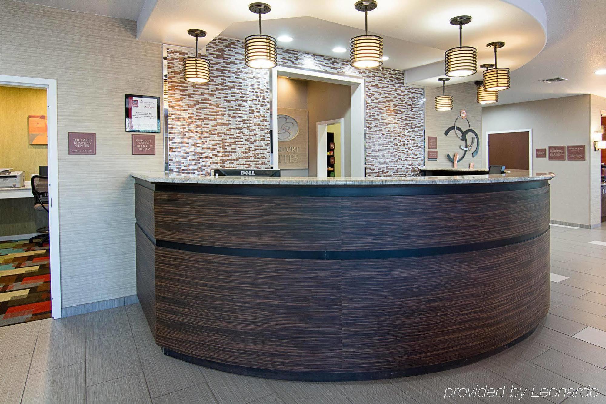 Comfort Suites Натчиточес Экстерьер фото
