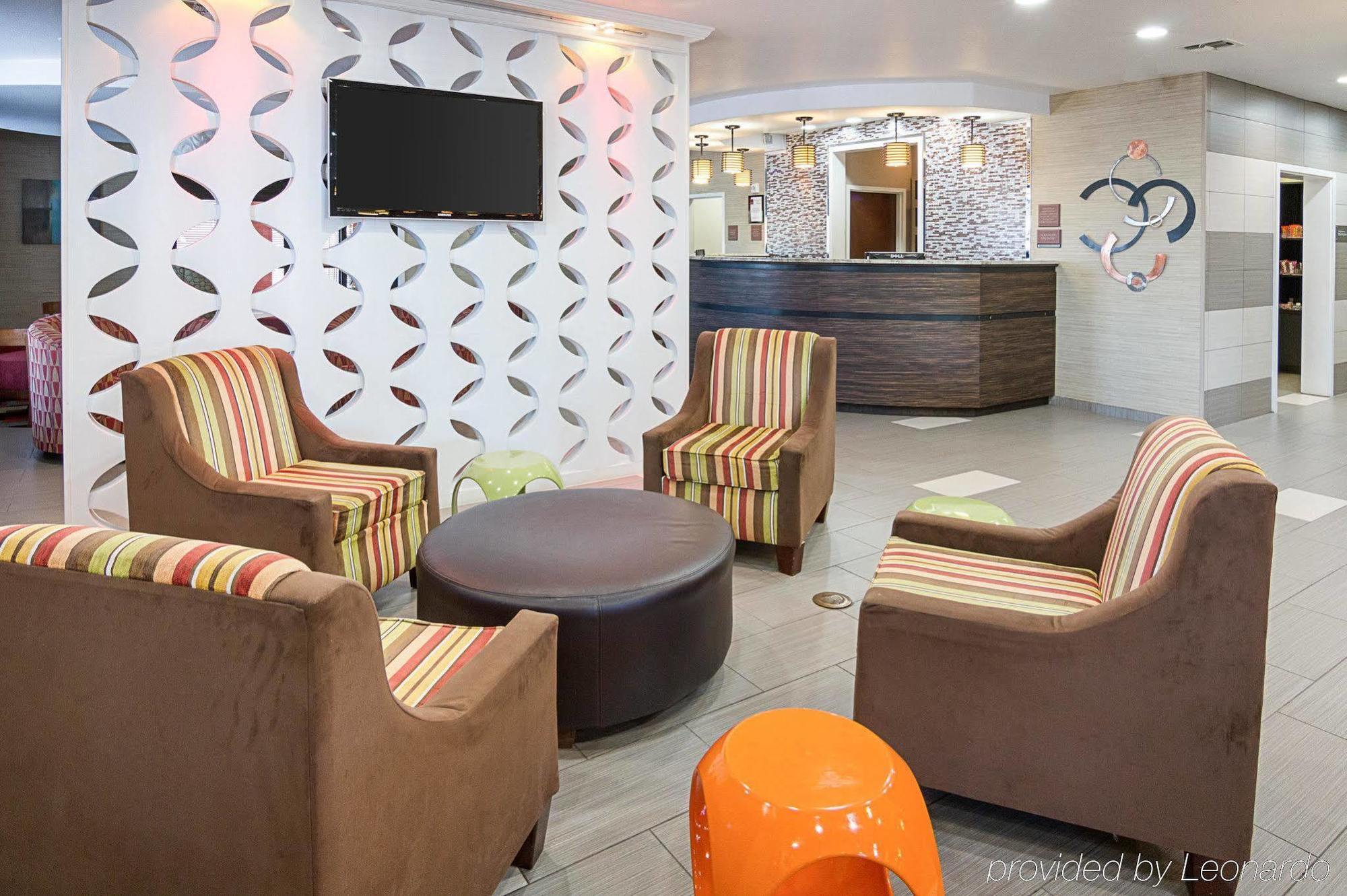 Comfort Suites Натчиточес Экстерьер фото